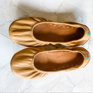 Tieks Size 9 Camel GUC